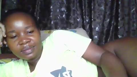 Snapshot of big_diva chatting on April 14, 3:56 am big_diva online show from April 14, 3:56 am