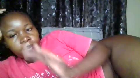 Snapshot of big_diva chatting on June 1, 2:35 am big_diva online show from June 1, 2:35 am