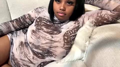 Big Lavish online show from January 4, 7:24 am