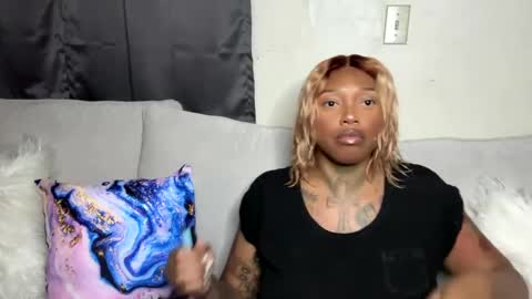 Big Lavish online show from January 6, 4:04 am