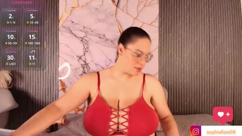 Tell me Sophia  online show from February 9, 8:35 pm