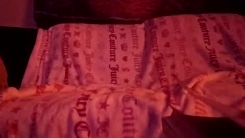 Snapshot of bigandtall1976 chatting on October 8, 9:40 am bigandtall1976 online show from October 8, 9:40 am