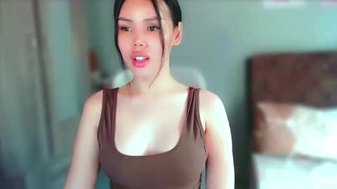 Snapshot of bigassslutdoll chatting on May 22, 8:21 am Mia online show from May 22, 8:21 am