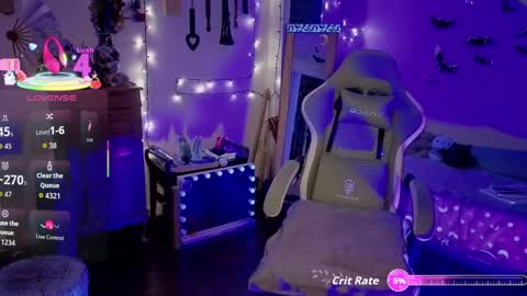 Snapshot of bigbearandbunny chatting on September 15, 10:43 pm bigbearandbunny online show from September 15, 10:43 pm