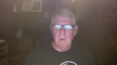 Snapshot of bigbeerdrinker1 chatting on October 19, 4:46 am bigbeerdrinker online show from October 19, 4:46 am