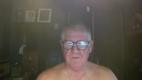 Snapshot of bigbeerdrinker1 chatting on March 26, 4:12 pm bigbeerdrinker online show from March 26, 4:12 pm