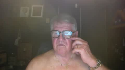 Snapshot of bigbeerdrinker1 chatting on April 3, 3:59 am bigbeerdrinker online show from April 3, 3:59 am