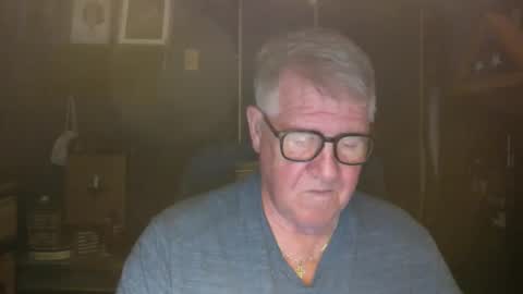 Snapshot of bigbeerdrinker1 chatting on April 21, 4:08 am bigbeerdrinker online show from April 21, 4:08 am