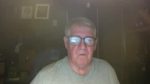 Snapshot of bigbeerdrinker1 chatting on April 30, 3:57 am bigbeerdrinker online show from April 30, 3:57 am
