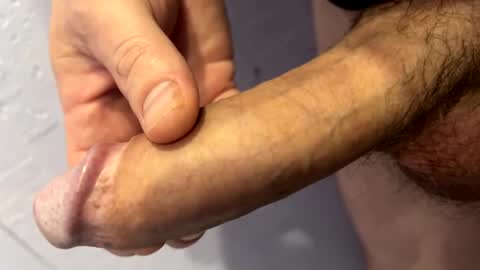 Snapshot of bigbiglarge1 chatting on January 13, 3:34 am bigbiglarge1 online show from January 13, 3:34 am