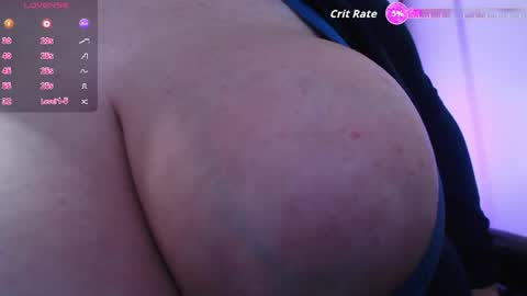 Snapshot of bigbittiesandfun chatting on May 12, 2:52 am bigbittiesandfun online show from May 12, 2:52 am
