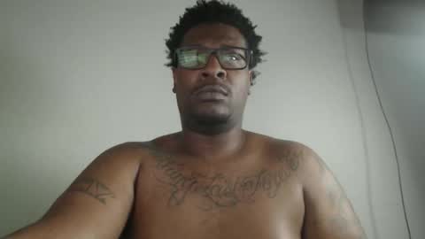 Snapshot of bigblack004 chatting on January 19, 7:34 am bigblack004 online show from January 19, 7:34 am