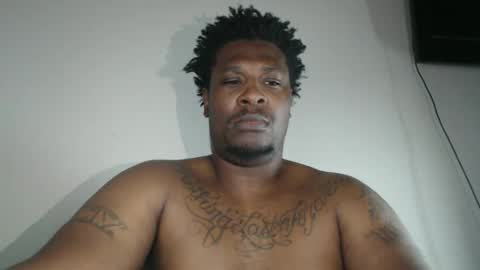 Snapshot of bigblack004 chatting on June 2, 7:43 am bigblack004 online show from June 2, 7:43 am