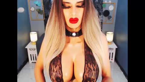 Loraine Cruz online show from April 29, 11:47 am