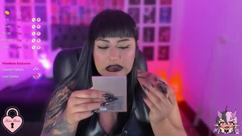 bigboobs cloe online show from October 17, 5:54 am