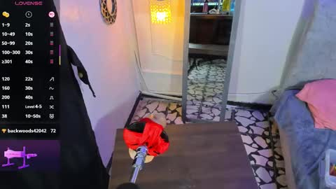 VIOLETA online show from March 10, 8:25 pm