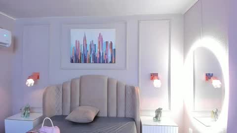   online show from February 7, 10:29 am