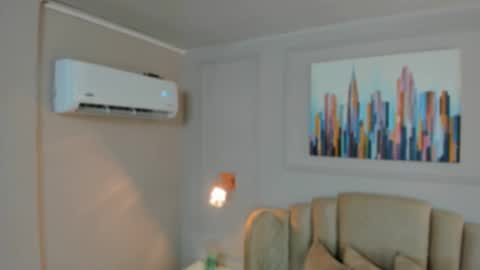   online show from October 9, 10:02 am