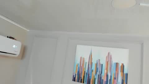   online show from October 31, 10:05 am