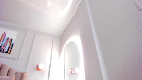   online show from December 22, 10:23 am