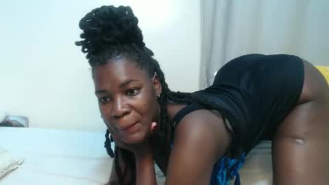 bigboobys123 online show from November 16, 4:40 am