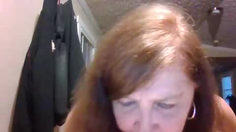bigbootybitch709 online show from April 21, 12:12 am