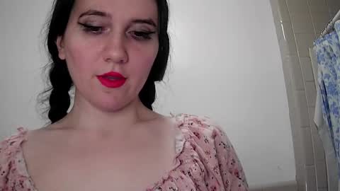Snapshot of bigbootybunny chatting on January 3, 4:55 am Isabella online show from January 3, 4:55 am