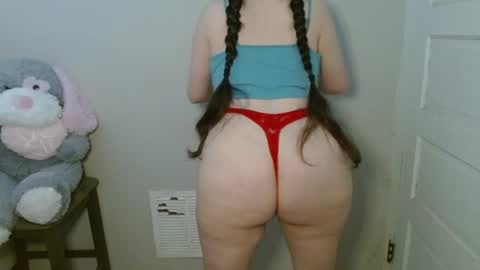 Snapshot of bigbootybunny chatting on June 25, 3:49 pm Isabella online show from June 25, 3:49 pm