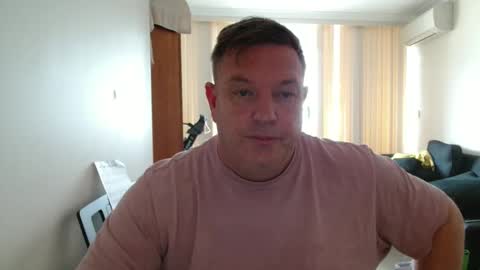 bigboybenny176 online show from May 2, 1:43 am