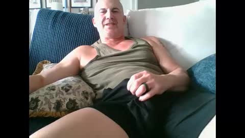 Snapshot of bigbravo337 chatting on January 6, 5:49 pm bigbravo337 online show from January 6, 5:49 pm