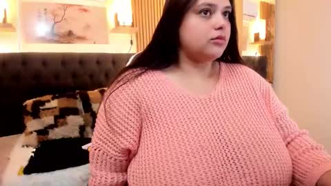 Snapshot of bigcandyy_q chatting on March 25, 3:07 pm bigcandyy_q online show from March 25, 3:07 pm