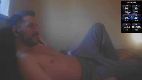 Snapshot of bigcawwwk chatting on June 28, 9:32 pm Jon - Im Straight online show from June 28, 9:32 pm