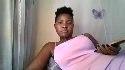 Snapshot of bigclit030 chatting on June 30, 12:17 pm bigclit030 online show from June 30, 12:17 pm