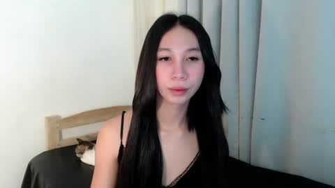 Snapshot of bigcock_luna chatting on June 17, 1:34 pm Joyce online show from June 17, 1:34 pm