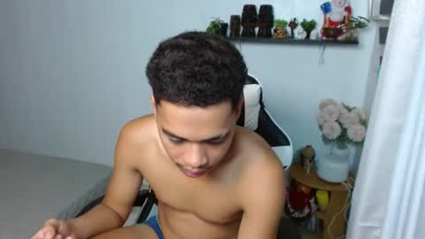 Snapshot of bigcock_moreno chatting on August 1, 4:01 am Nj online show from August 1, 4:01 am