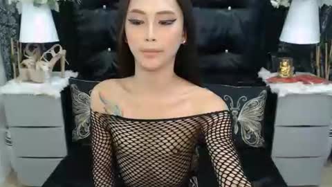 HOLLY online show from February 26, 10:09 pm