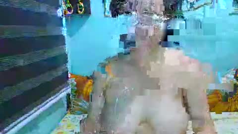 Snapshot of bigcocknloadstits chatting on June 6, 1:00 am Flirty Sofia online show from June 6, 1:00 am