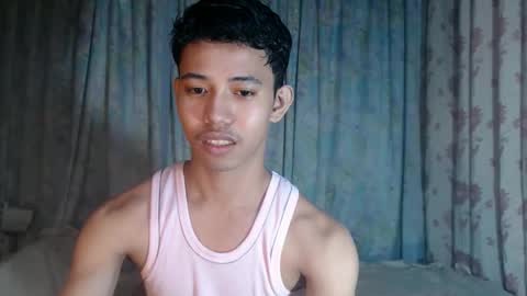 bigcockyummysexjosh online show from May 2, 1:16 pm