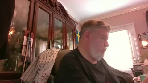 Snapshot of bigdaddybear1244 chatting on February 23, 5:43 pm BigDaddyBear online show from February 23, 5:43 pm