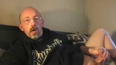 Snapshot of bigdaddydelight chatting on March 4, 7:01 pm bigdaddydelight online show from March 4, 7:01 pm