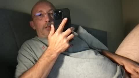 Snapshot of bigdaddydelight chatting on September 30, 9:09 pm bigdaddydelight online show from September 30, 9:09 pm