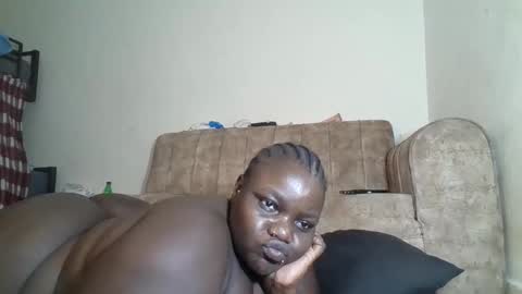 Snapshot of bigdarkass chatting on February 4, 6:52 am VIOLET online show from February 4, 6:52 am