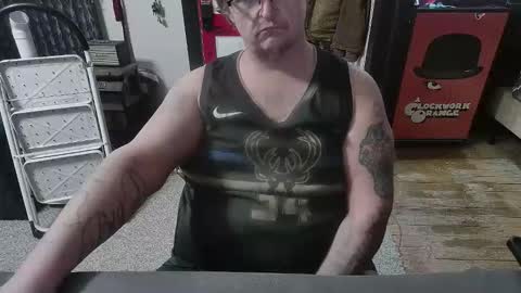 Snapshot of bigdbrillion chatting on February 4, 2:28 am Darryl online show from February 4, 2:28 am