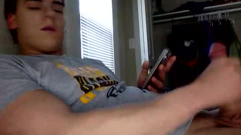 bigdick2919350474 online show from April 4, 12:35 pm