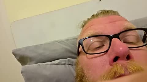 Snapshot of bigdickblackpool chatting on May 11, 12:16 am bigdickblackpool online show from May 11, 12:16 am