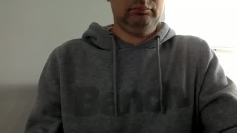 Snapshot of bigdickshowoff9877 chatting on April 11, 4:33 pm Bigdickshowoff9877 online show from April 11, 4:33 pm
