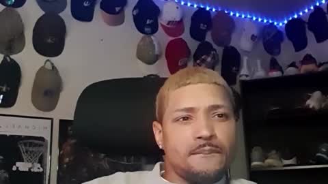 QuietboyWill online show from September 20, 7:53 am