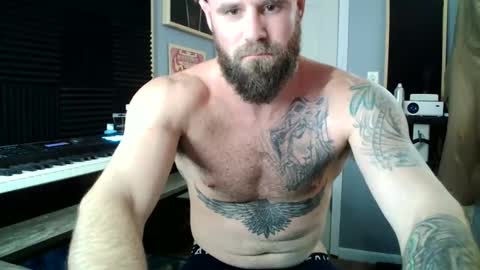 Snapshot of bigdikdaddy007 chatting on February 6, 5:30 pm bigdikdaddy007 online show from February 6, 5:30 pm