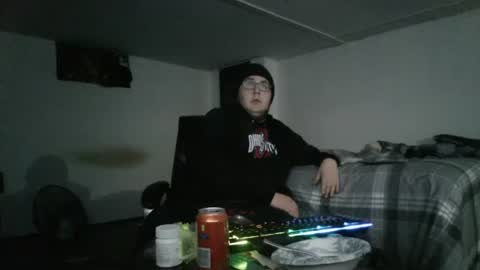 Snapshot of bigdog_187 chatting on January 17, 7:19 am bigdog_187 online show from January 17, 7:19 am
