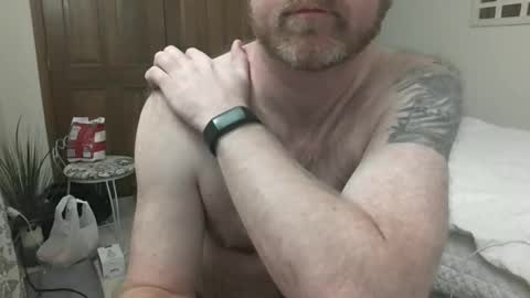 Derek online show from December 25, 5:48 am